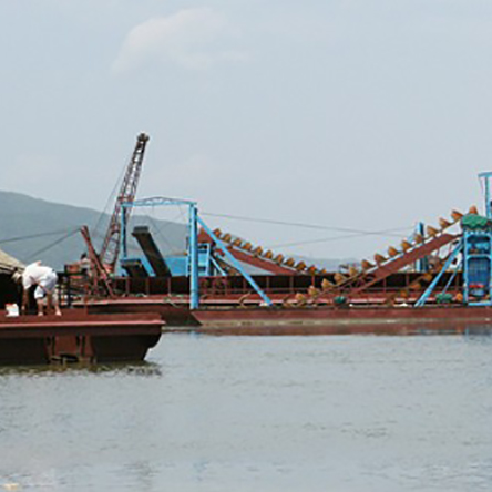 挖沙船4